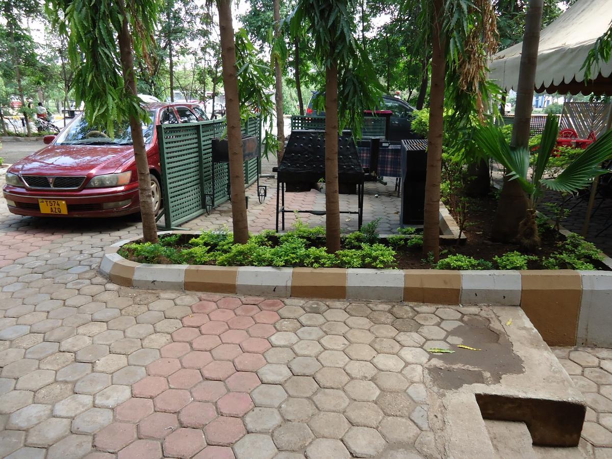 Snow View Hotel Boma la Ngombe ภายนอก รูปภาพ