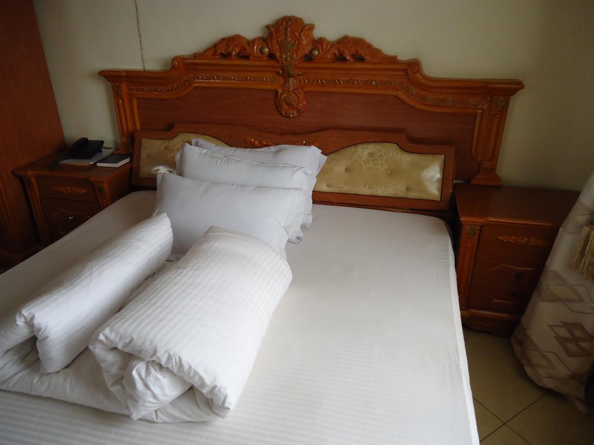 Snow View Hotel Boma la Ngombe ภายนอก รูปภาพ
