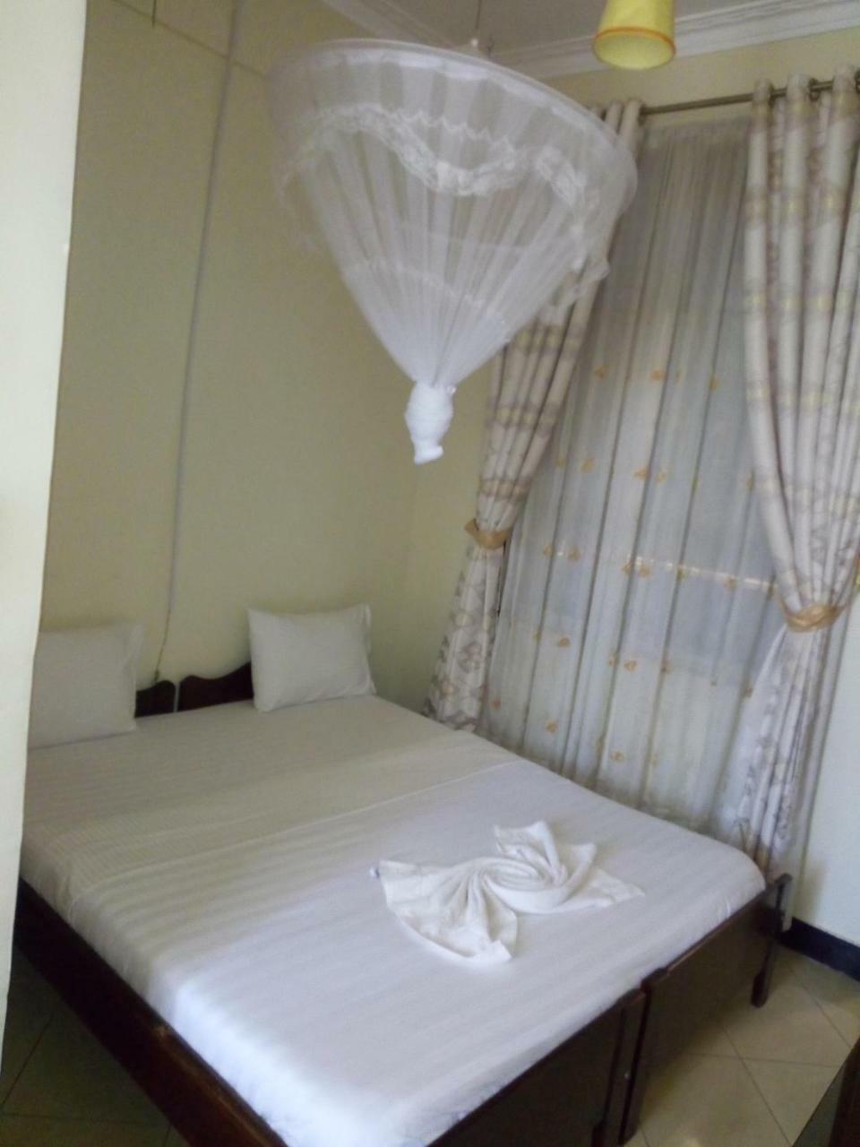 Snow View Hotel Boma la Ngombe ภายนอก รูปภาพ