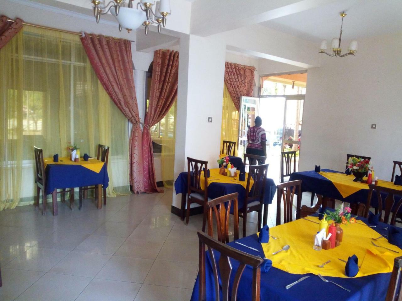 Snow View Hotel Boma la Ngombe ภายนอก รูปภาพ